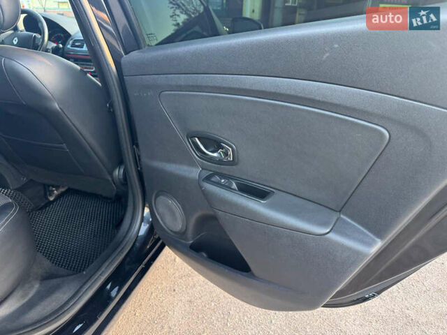 Чорний Рено Меган, об'ємом двигуна 1.46 л та пробігом 258 тис. км за 9200 $, фото 8 на Automoto.ua
