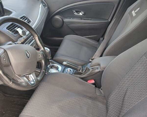 Черный Рено Меган, объемом двигателя 1.5 л и пробегом 340 тыс. км за 8500 $, фото 11 на Automoto.ua