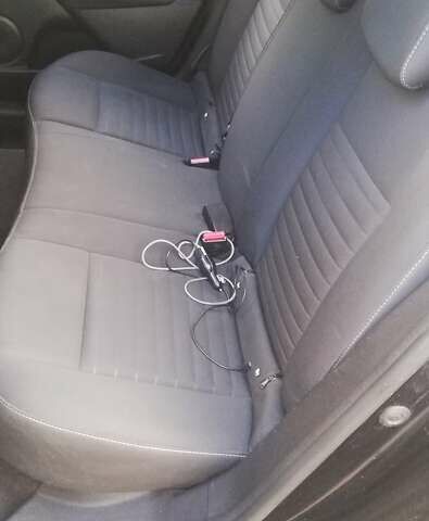 Черный Рено Меган, объемом двигателя 1.5 л и пробегом 260 тыс. км за 9500 $, фото 3 на Automoto.ua