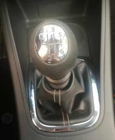 Черный Рено Меган, объемом двигателя 1.5 л и пробегом 260 тыс. км за 9500 $, фото 7 на Automoto.ua