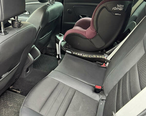 Черный Рено Меган, объемом двигателя 1.5 л и пробегом 207 тыс. км за 10900 $, фото 72 на Automoto.ua