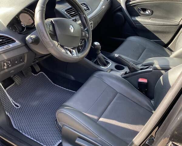 Черный Рено Меган, объемом двигателя 1.46 л и пробегом 199 тыс. км за 8800 $, фото 8 на Automoto.ua