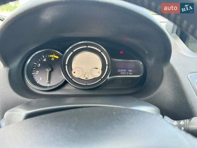 Черный Рено Меган, объемом двигателя 1.5 л и пробегом 224 тыс. км за 8700 $, фото 10 на Automoto.ua