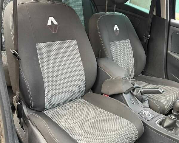 Чорний Рено Меган, об'ємом двигуна 1.46 л та пробігом 160 тис. км за 4000 $, фото 17 на Automoto.ua