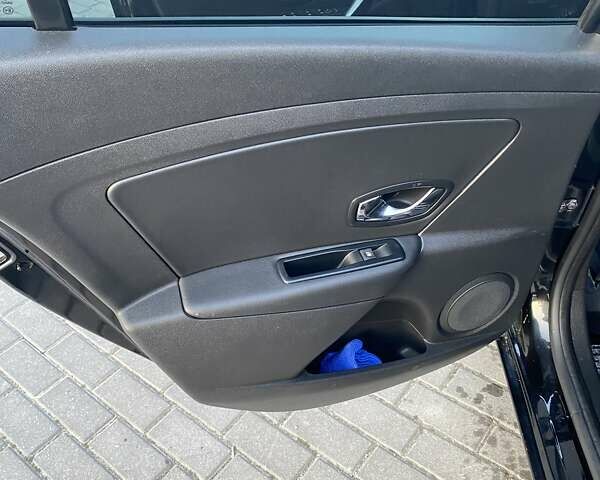 Черный Рено Меган, объемом двигателя 1.5 л и пробегом 202 тыс. км за 10860 $, фото 16 на Automoto.ua