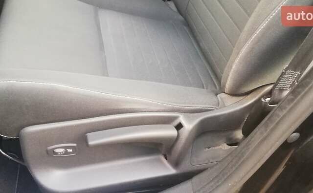 Черный Рено Меган, объемом двигателя 1.5 л и пробегом 260 тыс. км за 9500 $, фото 5 на Automoto.ua