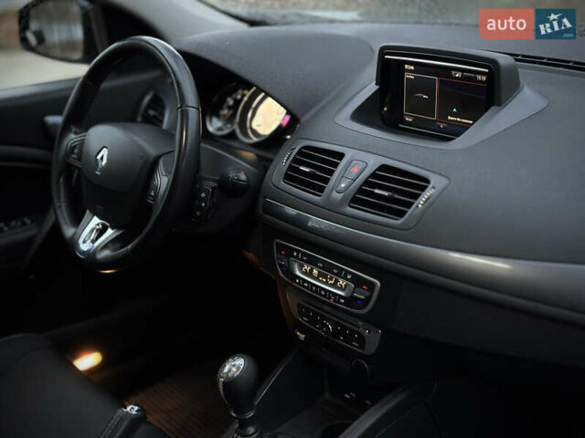 Черный Рено Меган, объемом двигателя 1.5 л и пробегом 276 тыс. км за 8700 $, фото 26 на Automoto.ua