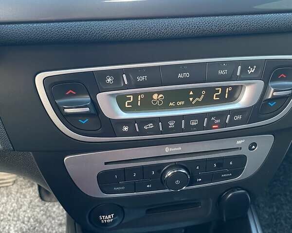 Черный Рено Меган, объемом двигателя 1.5 л и пробегом 202 тыс. км за 10860 $, фото 13 на Automoto.ua