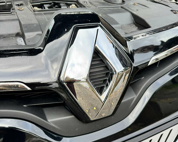 Черный Рено Меган, объемом двигателя 1.5 л и пробегом 207 тыс. км за 10900 $, фото 22 на Automoto.ua