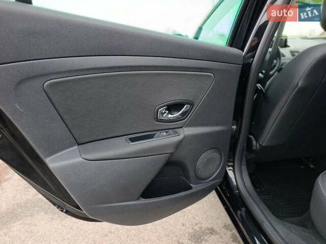 Черный Рено Меган, объемом двигателя 1.5 л и пробегом 242 тыс. км за 9500 $, фото 23 на Automoto.ua