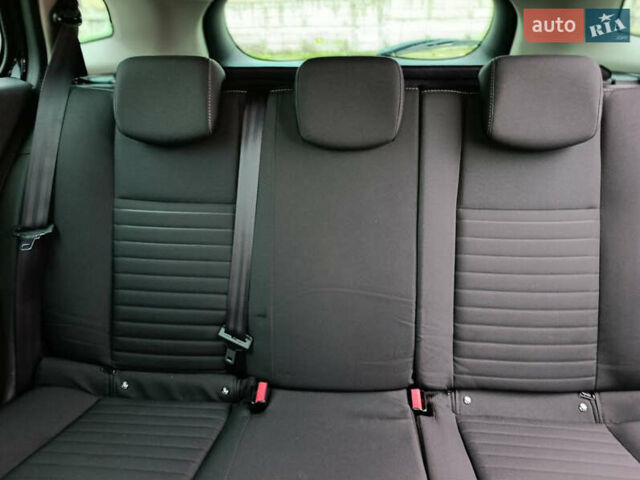 Черный Рено Меган, объемом двигателя 1.5 л и пробегом 242 тыс. км за 9500 $, фото 22 на Automoto.ua