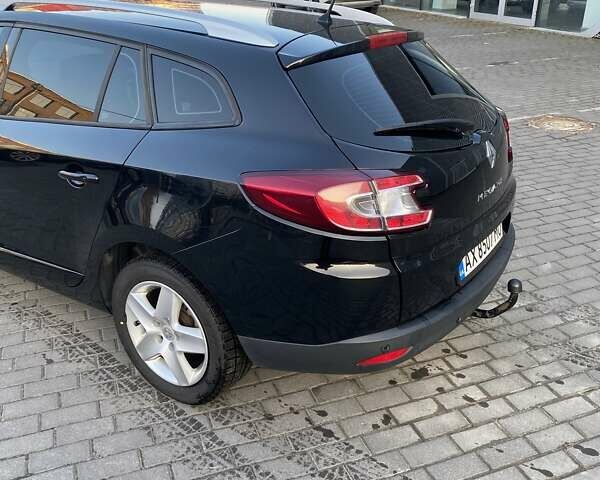 Черный Рено Меган, объемом двигателя 1.5 л и пробегом 202 тыс. км за 10860 $, фото 3 на Automoto.ua
