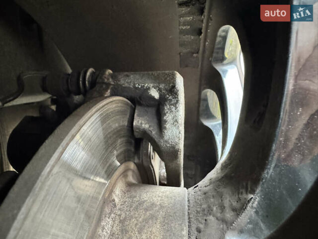 Черный Рено Меган, объемом двигателя 1.5 л и пробегом 207 тыс. км за 10900 $, фото 31 на Automoto.ua