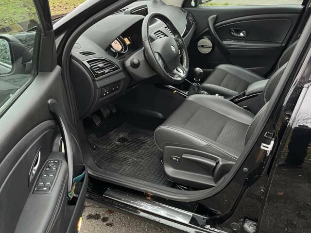 Чорний Рено Меган, об'ємом двигуна 1.6 л та пробігом 222 тис. км за 9999 $, фото 3 на Automoto.ua