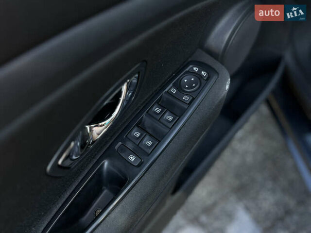 Черный Рено Меган, объемом двигателя 1.46 л и пробегом 194 тыс. км за 8600 $, фото 29 на Automoto.ua