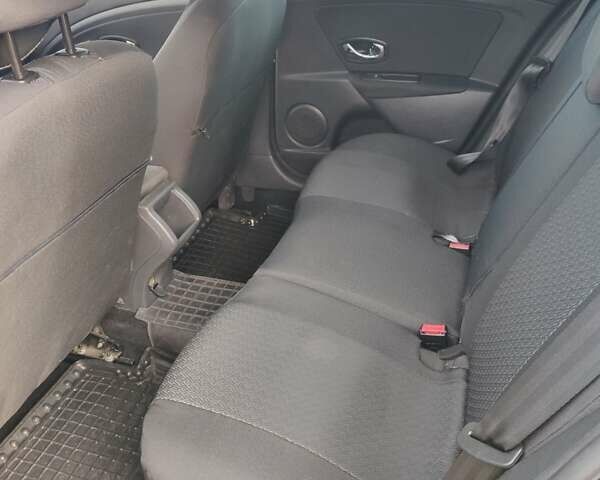 Черный Рено Меган, объемом двигателя 1.5 л и пробегом 340 тыс. км за 8500 $, фото 13 на Automoto.ua