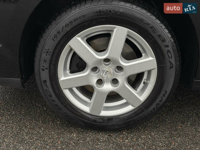 Чорний Рено Меган, об'ємом двигуна 1.5 л та пробігом 180 тис. км за 10200 $, фото 55 на Automoto.ua