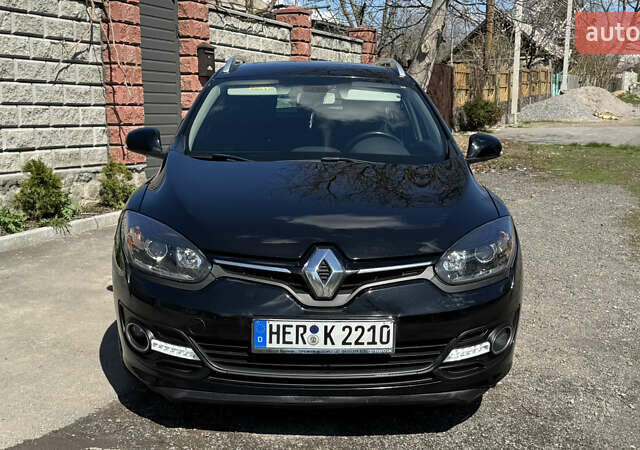 Черный Рено Меган, объемом двигателя 1.46 л и пробегом 258 тыс. км за 8300 $, фото 6 на Automoto.ua