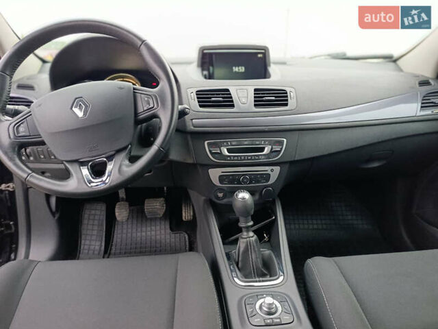 Черный Рено Меган, объемом двигателя 1.5 л и пробегом 242 тыс. км за 9500 $, фото 18 на Automoto.ua