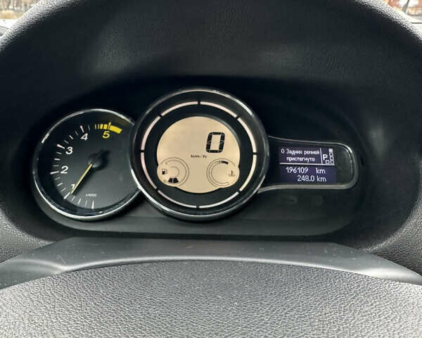 Чорний Рено Меган, об'ємом двигуна 1.46 л та пробігом 196 тис. км за 8500 $, фото 27 на Automoto.ua