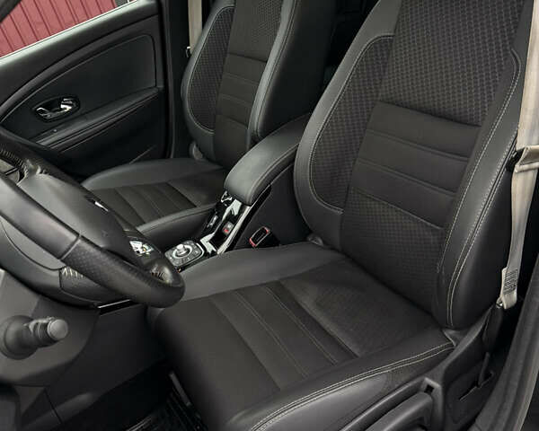 Чорний Рено Меган, об'ємом двигуна 1.46 л та пробігом 247 тис. км за 10450 $, фото 16 на Automoto.ua