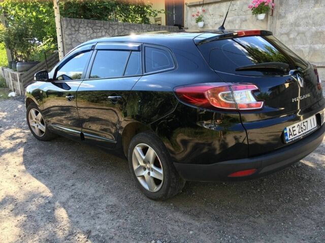 Чорний Рено Меган, об'ємом двигуна 1.5 л та пробігом 224 тис. км за 10000 $, фото 3 на Automoto.ua