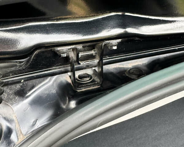 Черный Рено Меган, объемом двигателя 1.5 л и пробегом 207 тыс. км за 10900 $, фото 84 на Automoto.ua