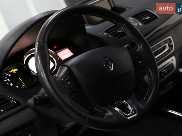 Чорний Рено Меган, об'ємом двигуна 1.6 л та пробігом 130 тис. км за 10999 $, фото 50 на Automoto.ua