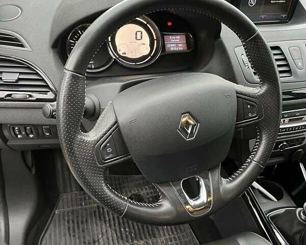 Черный Рено Меган, объемом двигателя 1.6 л и пробегом 219 тыс. км за 9999 $, фото 5 на Automoto.ua