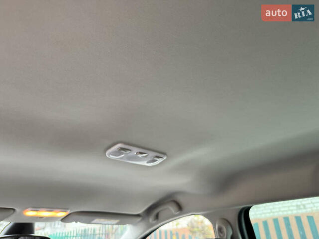 Черный Рено Меган, объемом двигателя 1.5 л и пробегом 207 тыс. км за 10900 $, фото 61 на Automoto.ua