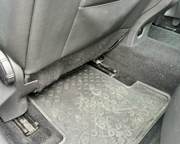 Черный Рено Меган, объемом двигателя 1.5 л и пробегом 207 тыс. км за 10900 $, фото 75 на Automoto.ua