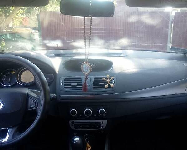 Черный Рено Меган, объемом двигателя 1.46 л и пробегом 299 тыс. км за 9000 $, фото 2 на Automoto.ua