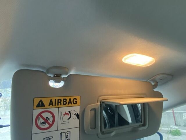 Черный Рено Меган, объемом двигателя 0 л и пробегом 206 тыс. км за 11500 $, фото 7 на Automoto.ua