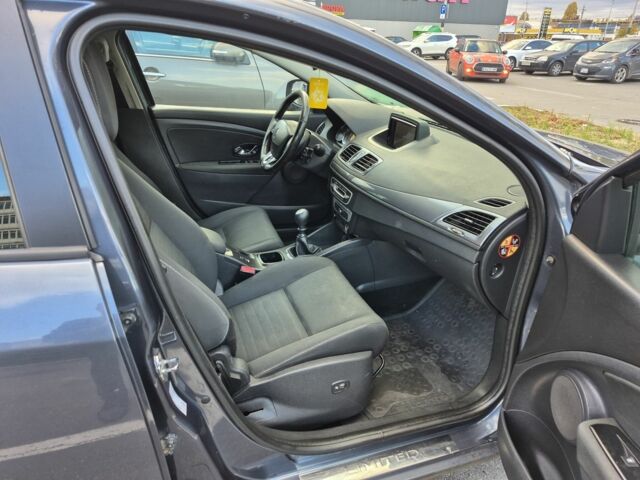 Черный Рено Меган, объемом двигателя 0 л и пробегом 350 тыс. км за 3000 $, фото 10 на Automoto.ua