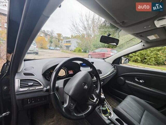 Черный Рено Меган, объемом двигателя 1.5 л и пробегом 240 тыс. км за 8000 $, фото 18 на Automoto.ua