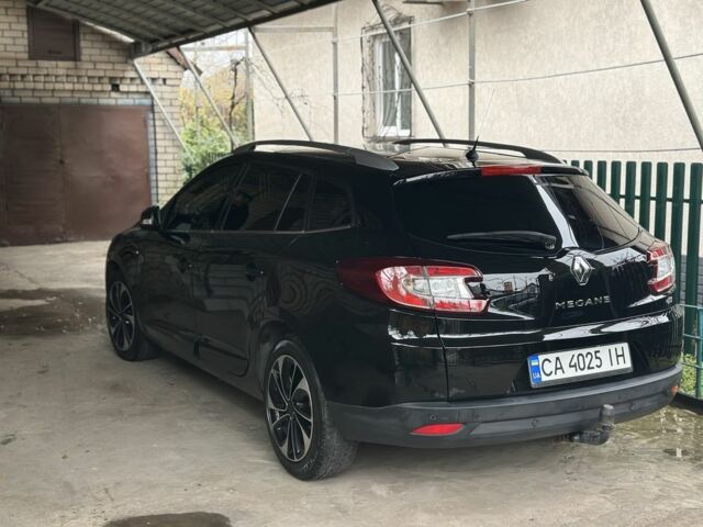 Черный Рено Меган, объемом двигателя 1.6 л и пробегом 210 тыс. км за 11800 $, фото 1 на Automoto.ua