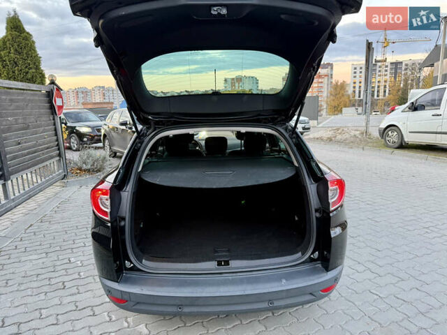 Черный Рено Меган, объемом двигателя 1.5 л и пробегом 173 тыс. км за 9999 $, фото 48 на Automoto.ua