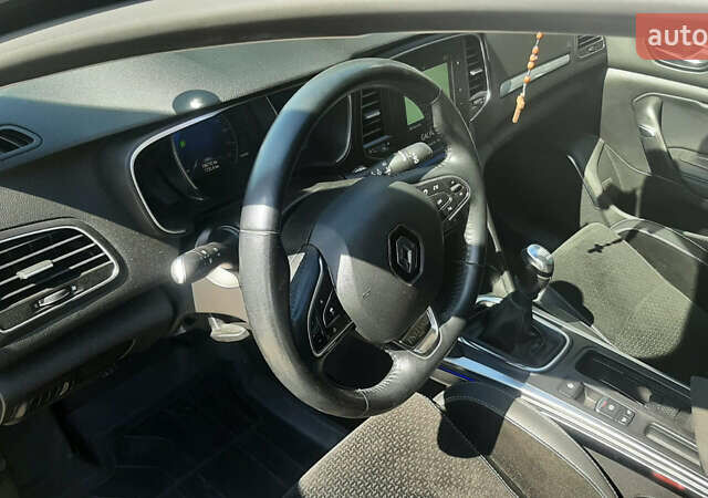Черный Рено Меган, объемом двигателя 1.46 л и пробегом 220 тыс. км за 13500 $, фото 15 на Automoto.ua