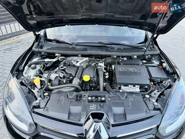 Черный Рено Меган, объемом двигателя 1.5 л и пробегом 173 тыс. км за 9999 $, фото 51 на Automoto.ua