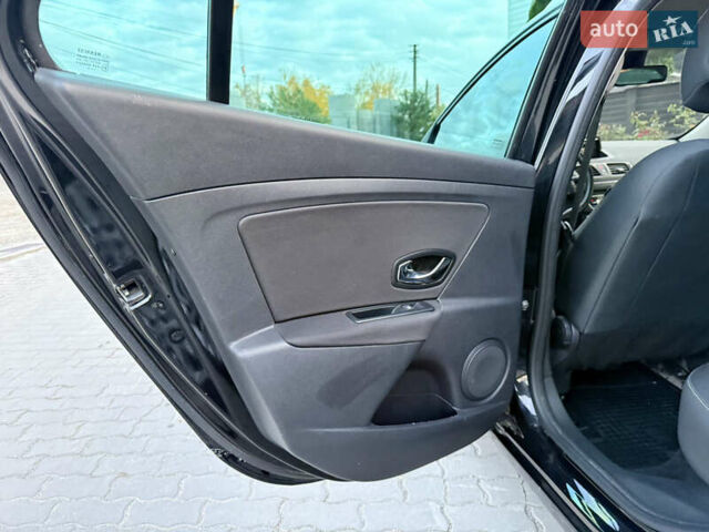 Черный Рено Меган, объемом двигателя 1.5 л и пробегом 173 тыс. км за 9999 $, фото 39 на Automoto.ua
