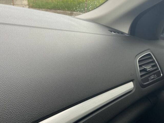 Черный Рено Меган, объемом двигателя 0 л и пробегом 206 тыс. км за 11500 $, фото 9 на Automoto.ua