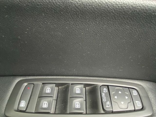 Черный Рено Меган, объемом двигателя 0 л и пробегом 206 тыс. км за 11500 $, фото 13 на Automoto.ua