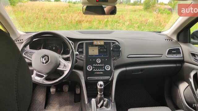 Черный Рено Меган, объемом двигателя 1.5 л и пробегом 218 тыс. км за 12300 $, фото 11 на Automoto.ua