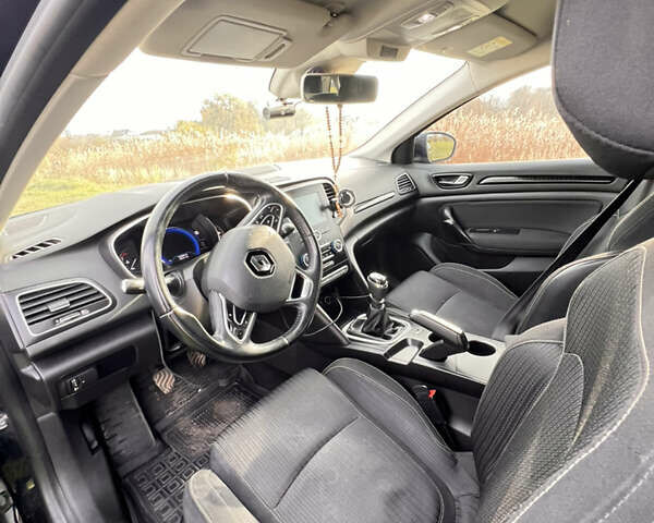 Черный Рено Меган, объемом двигателя 1.46 л и пробегом 160 тыс. км за 11900 $, фото 4 на Automoto.ua