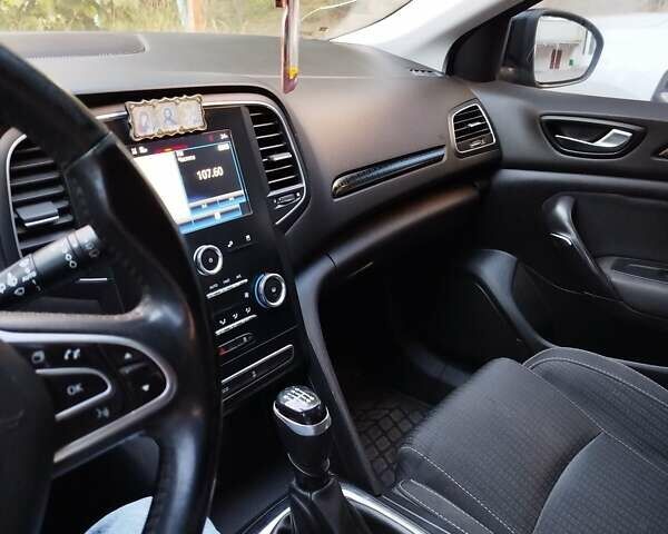 Черный Рено Меган, объемом двигателя 1.5 л и пробегом 215 тыс. км за 11350 $, фото 1 на Automoto.ua