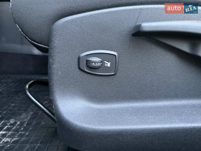 Черный Рено Меган, объемом двигателя 1.5 л и пробегом 173 тыс. км за 9999 $, фото 54 на Automoto.ua