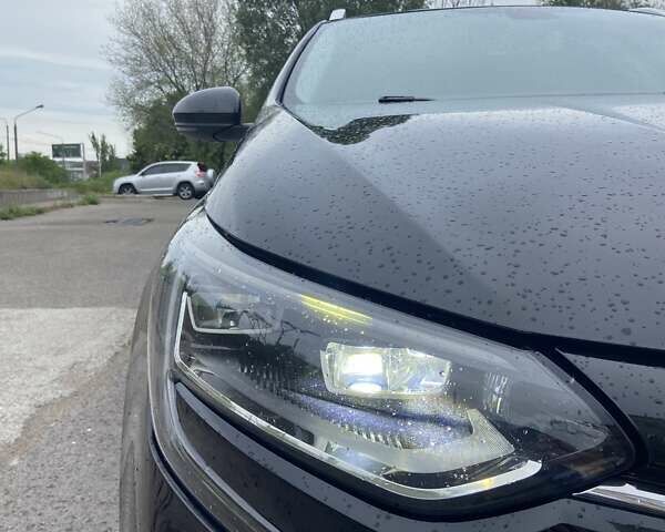 Чорний Рено Меган, об'ємом двигуна 1.46 л та пробігом 286 тис. км за 11900 $, фото 4 на Automoto.ua