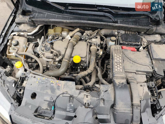 Черный Рено Меган, объемом двигателя 1.46 л и пробегом 136 тыс. км за 11500 $, фото 10 на Automoto.ua