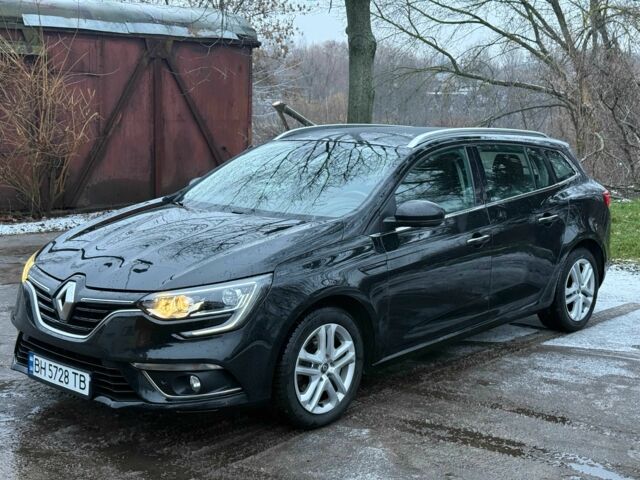 Черный Рено Меган, объемом двигателя 1.5 л и пробегом 222 тыс. км за 11900 $, фото 2 на Automoto.ua