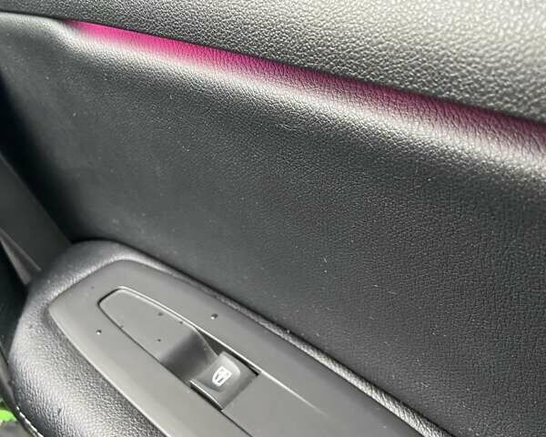 Чорний Рено Меган, об'ємом двигуна 1.46 л та пробігом 286 тис. км за 11900 $, фото 15 на Automoto.ua